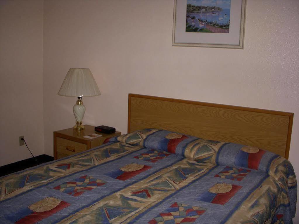 Apple Tree Inn Спокен Екстер'єр фото